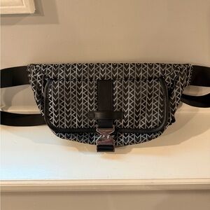 Michael Kors logo messenger belt Bag